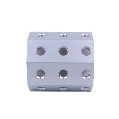 Profiles d'aluminium anodisés à extrusion CNC pour section industrielle Épaisseur 0,8 mm-2,0 mm