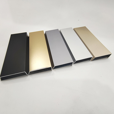 Profil en aluminium revêtu de PVDF pour porte et fenêtre pliantes dans la garde-robe de cuisine Shengxin