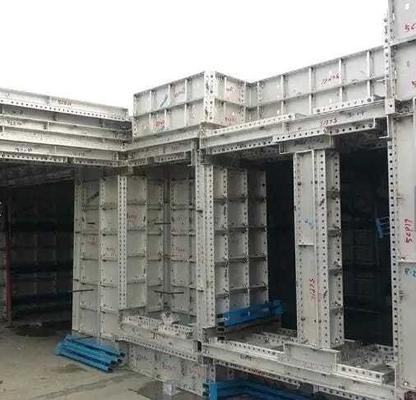 0.8mm-2.0mm épaisseur SHENGXIN Profiles en aluminium pour le coffrage de dalles de béton personnalisé