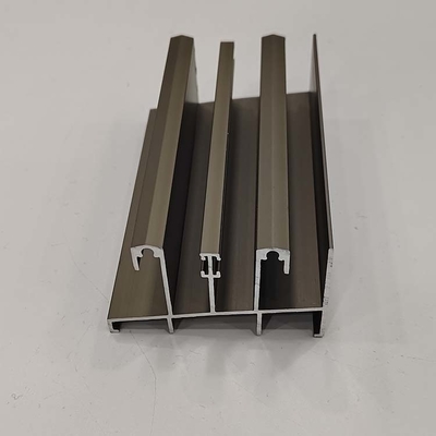 Finition de broyeur 6063 Profil d'aluminium d'extrusion personnalisé pour le processus de profondeur de fenêtre en aluminium
