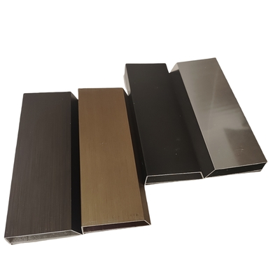 Cadre d'extrusion de fenêtre en aluminium à procédé en profondeur CNC personnalisé pour un design moderne