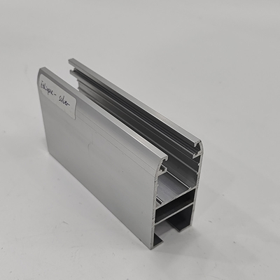 Profiles d'extrusion en aluminium pour fenêtres d'appartement d'une épaisseur de 0,8 mm à 2,0 mm et excellents