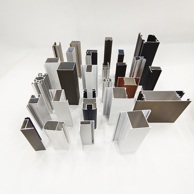 Cadres de portes et de fenêtres en aluminium fabriqués avec des profils d'extrusion en aluminium de couleur personnalisée