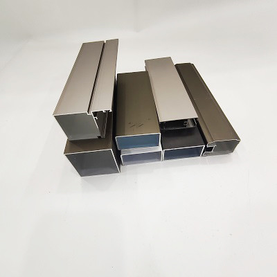 Profil d'extrusion en aluminium standard GB5237-2008 pour porte et fenêtre de la série 6000