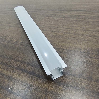 Installation d'angle Profil de canal de diffuseur en aluminium extrudé pour une conception personnalisable