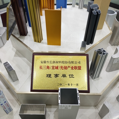 Profiles extrudés en aluminium anodisant des barbelés en verre U pour balustrades sans cadre