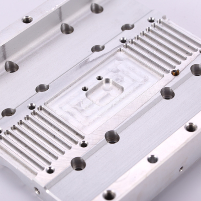 Pièces en aluminium industrielles non standard de grande taille pour le service de traitement par électrophorèse