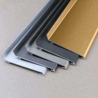 GB5237-2008 Profil de planche de base en aluminium standard pour planche de planche de base à LED