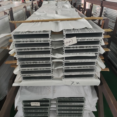 Service de soudage d'experts pour le profil architectural en aluminium à tolérance ±1% en Colombie