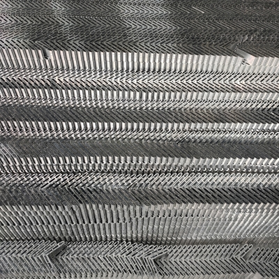 Cadres de panneaux solaires légers Profiles de section en aluminium pour système solaire personnalisé