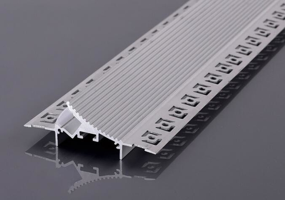 Des couleurs personnalisées en aluminium pour l'éclairage à bande LED par Shengxin