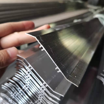 Catalogue style Profil d'aluminium pour volets de portes roulantes