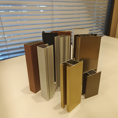 Profil d'extrusion d'aluminium personnalisé pour fenêtres et portes
