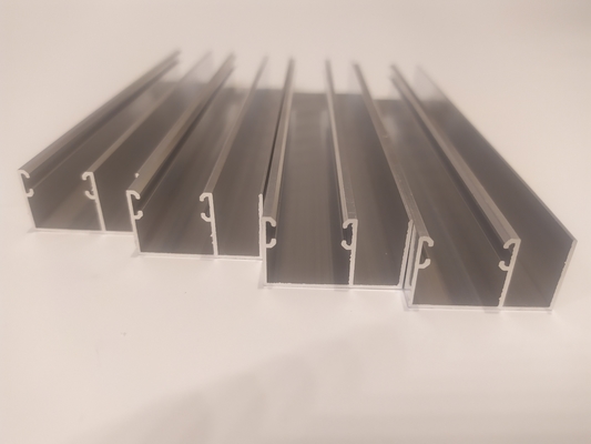 6063 T5 Shengxin Profils d'extrusion en aluminium personnalisés pour fenêtres et portes du marché péruvien
