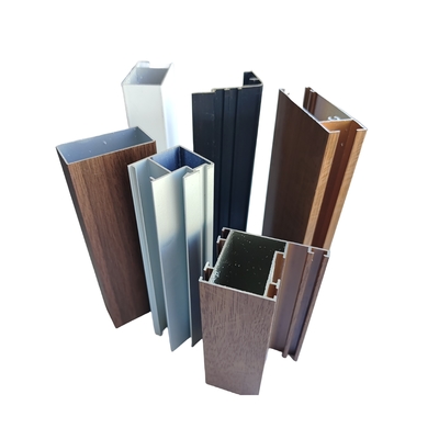 Cadre d'aluminium sur mesure pour fenêtres Profil d'aluminium de grain de bois produisant des cadres supérieurs