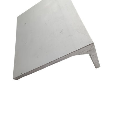 Des angles en aluminium personnalisés parfaits pour les applications de l'industrie de la construction