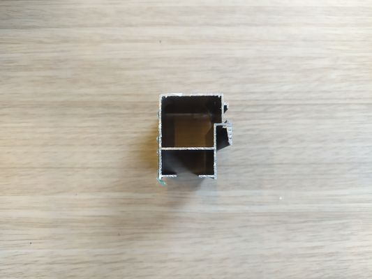 Extrusion d'alliage d'aluminium Temper T5 Windows 6063 pour le marché bolivien