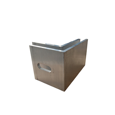 Service de traitement des fenêtres Décoiling L fenêtre profilé de support d'angle en aluminium avec trous