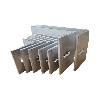 Profil de type L d'extrusion d'aluminium pour projet de construction Personnalisé Tolérance ± 1%