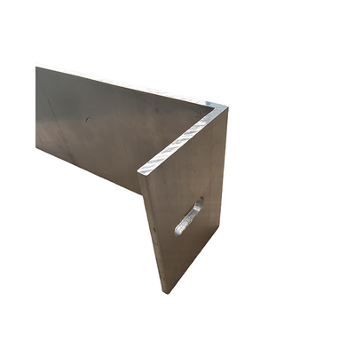 Profil de type L d'extrusion d'aluminium pour projet de construction Personnalisé Tolérance ± 1%