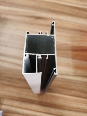 6063 T5 Profiles en aluminium revêtus en poudre pour fenêtres et portes sur le marché de Madagascar