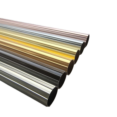 Traitement de surface personnalisé 6063 T5 Profiles extrudés en aluminium Tubes rondes de différents types
