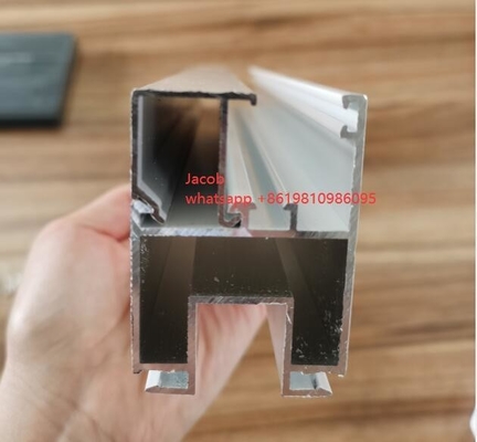 6063 Profils en aluminium revêtus de poudre d'anthracite pour fenêtres et portes à Madagascar