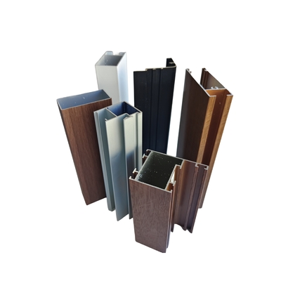 Profiles d'aluminium carrés abordables avec service de traitement de décoiling des fournisseurs