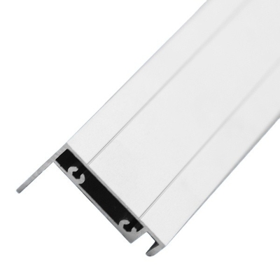 Cadre et supports de montage de panneaux solaires fabriqués avec des profils en aluminium à température T3-T8