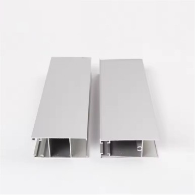 Service de soudage de profilés en aluminium carré pour portes et fenêtres au Cameroun