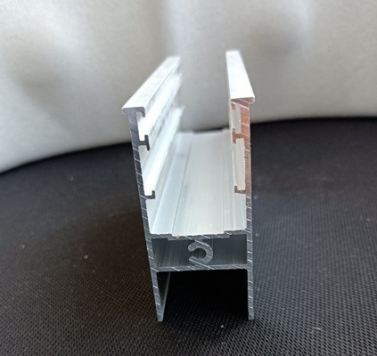 Profiles en aluminium personnalisés pour Madagascar