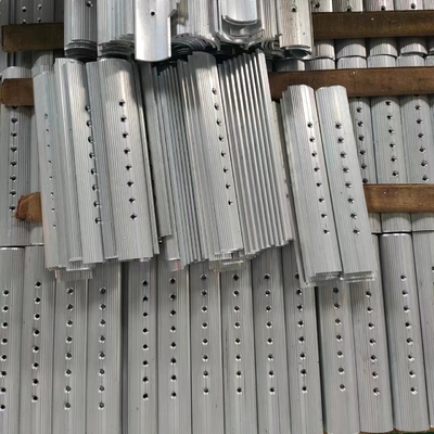 Profil d'extrusion d'aluminium industriel personnalisé Aluminium 6063 6061 avec service de flexion