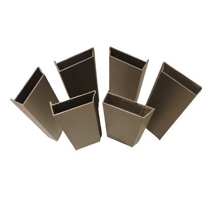Service de traitement de décoiling Profil d'aluminium extrudé sur mesure avec surface anodisée