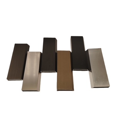 Profil d'aluminium extrudé personnalisé pour fenêtres et portes alliage OEM ODM Service est alliage