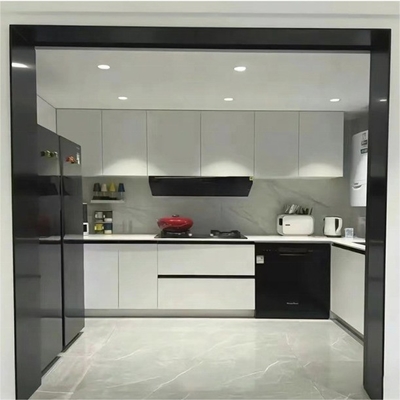 6063 6061 alliage d'aluminium de profilés en aluminium personnalisés pour les cadres de portes et fenêtres