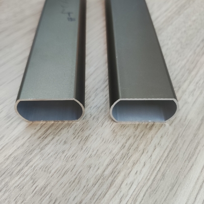 Profiles et accessoires en aluminium suspendu pour armoire de cabinet fabriqués par Shengxin
