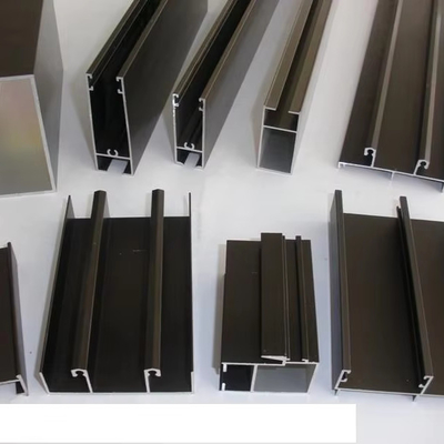 Coloris personnalisés Profil d'aluminium d'extrusion pour porte coulissante de la Bolivie cadre de fenêtre