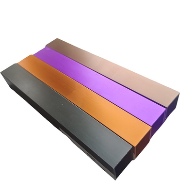 Profil d'extrusion en aluminium avec une surface anodisée colorée pour la ligne de décoration Dorado