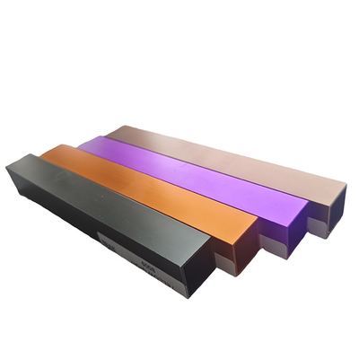 Profil d'extrusion en aluminium avec une surface anodisée colorée pour la ligne de décoration Dorado