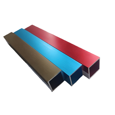 Profil d'extrusion en aluminium avec une surface anodisée colorée pour la ligne de décoration Dorado