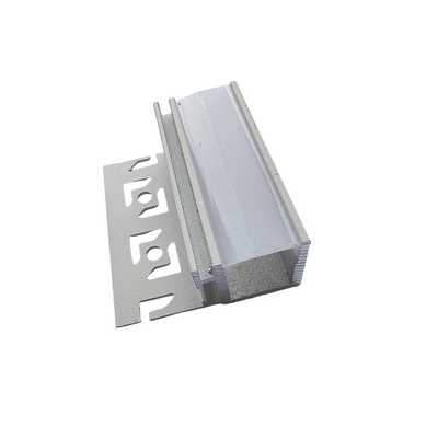 Profil d'extrusion en aluminium LED d'épaisseur personnalisée pour affichage LED de 5,8 à 6,0 m de longueur