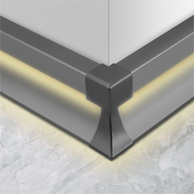 Planche à jupons LED en aluminium de la série 6000 avec certificat ISO9001 pour les besoins personnalisés