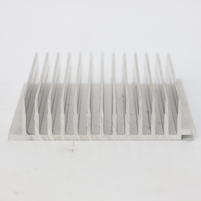 Profil d'extrusion d'aluminium pour radiateur industriel avec série 6000 et service OEM ODM