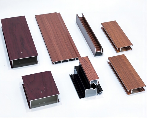 T5 Extrusion de profilés en aluminium de couleur personnalisée pour fenêtres et portes