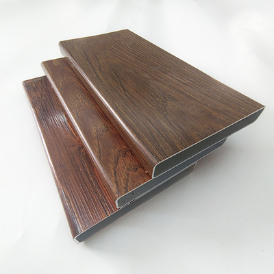 Profiles de fenêtres et de portes coulissantes en aluminium à grain de bois à extrusion personnalisée pour la découpe
