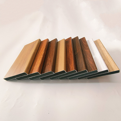 Profiles de fenêtres et de portes coulissantes en aluminium à grain de bois à extrusion personnalisée pour la découpe