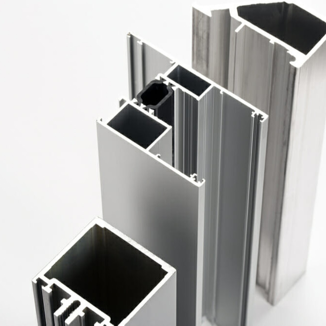 6082 T4 OEM Profil d'extrusion en aluminium Profil d'aluminium pour la cuisine Poignée de porte coulissante pour le MDF de 18 mm