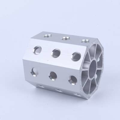 Tubes en aluminium octogonales en alliage pour système de pinceuse modulaire industrielle Longueur 5,8-6,0 M