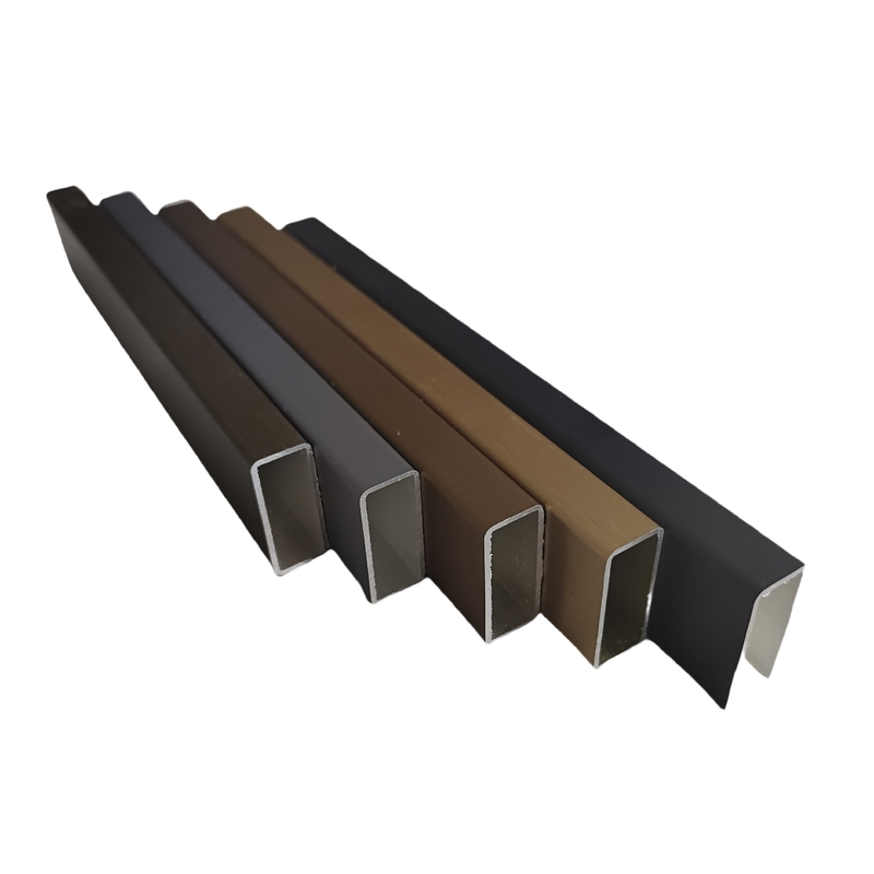 6063 Porte à profil en aluminium personnalisée en différentes couleurs Profil d'extrusion en aluminium