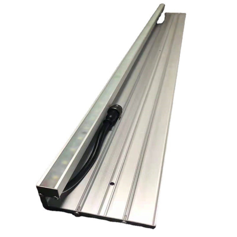 Sensor d'éclairage d'escalier lumière LED avec profilés d'extrusion en aluminium et est un matériau en alliage